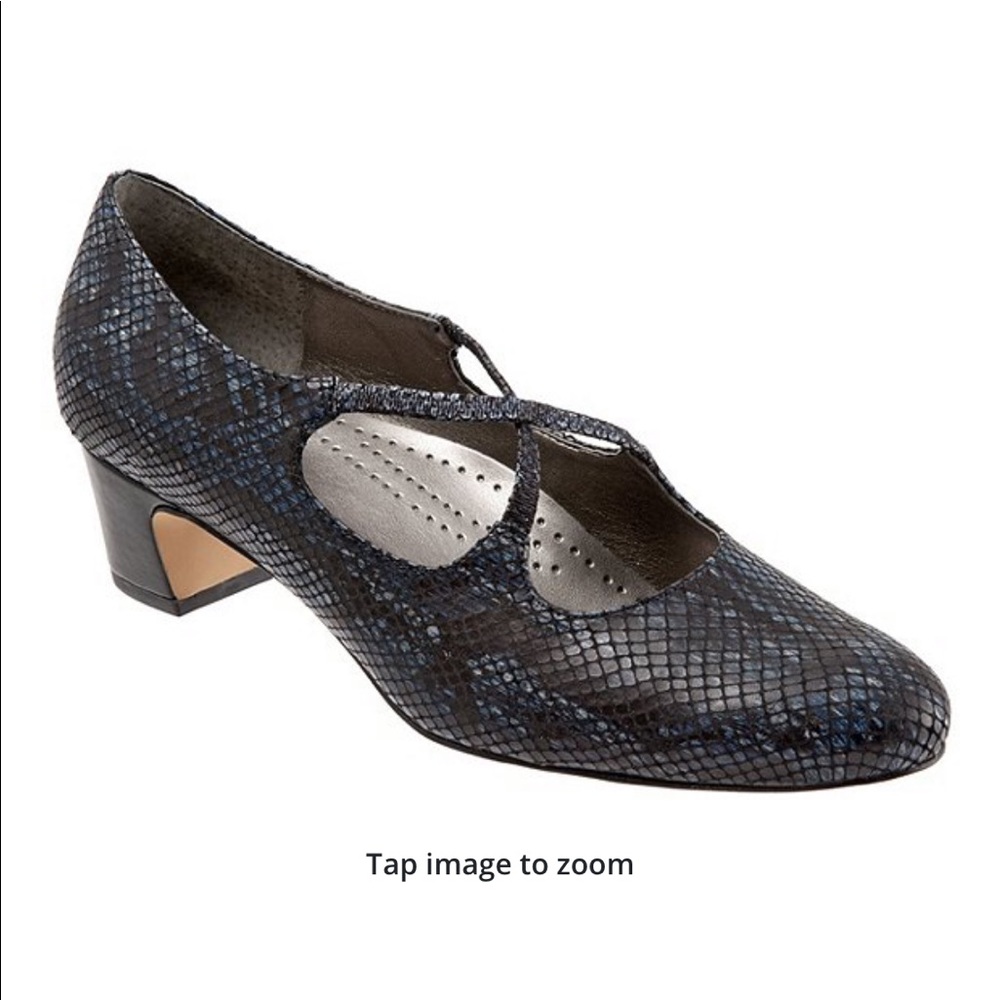Trotter Jamie Criss Cross Pumps